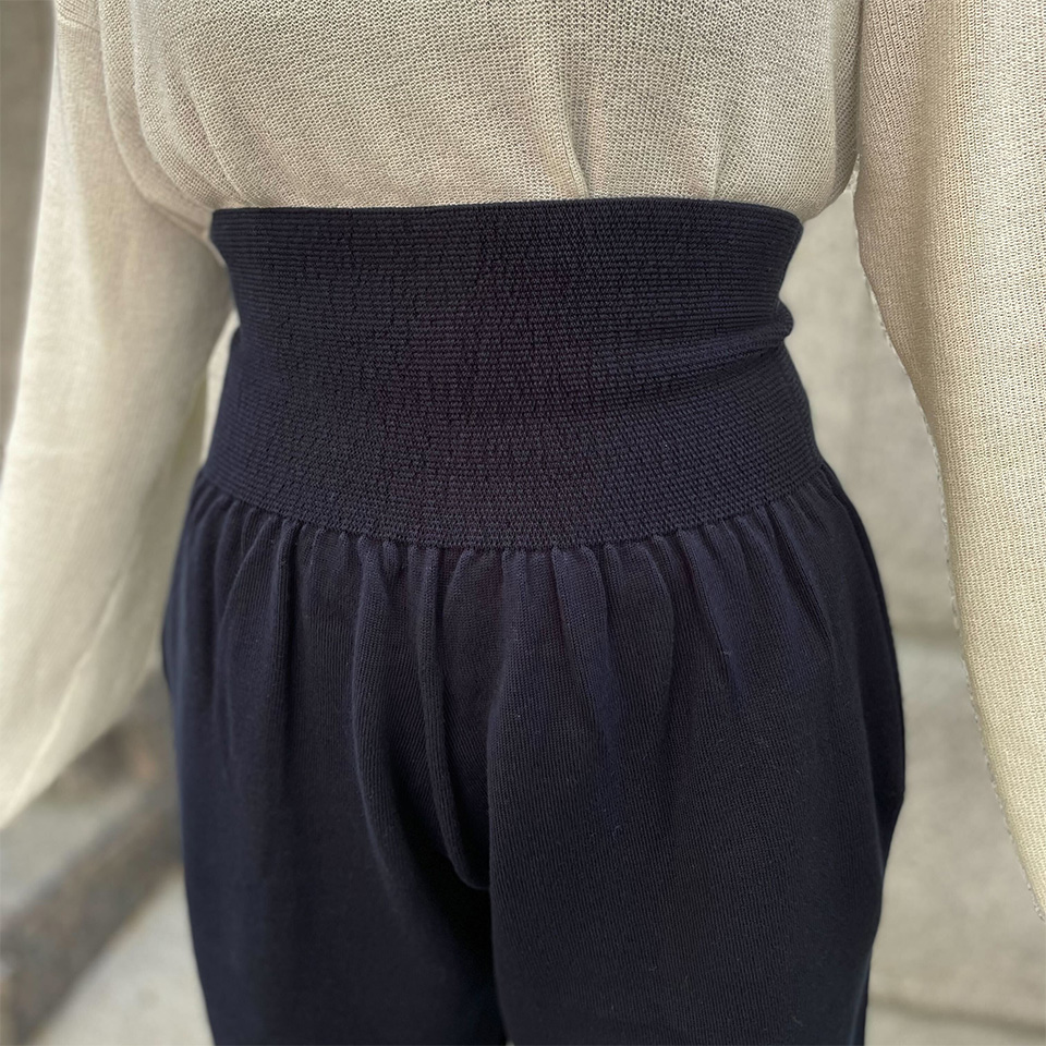 五泉ニット のびるニットパンツ レギュラータイプ ポケット付き